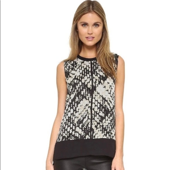 VINCE Basketweave Print Double Layer Silk Top Black White Abstract Sz M - Picture 1 of 14